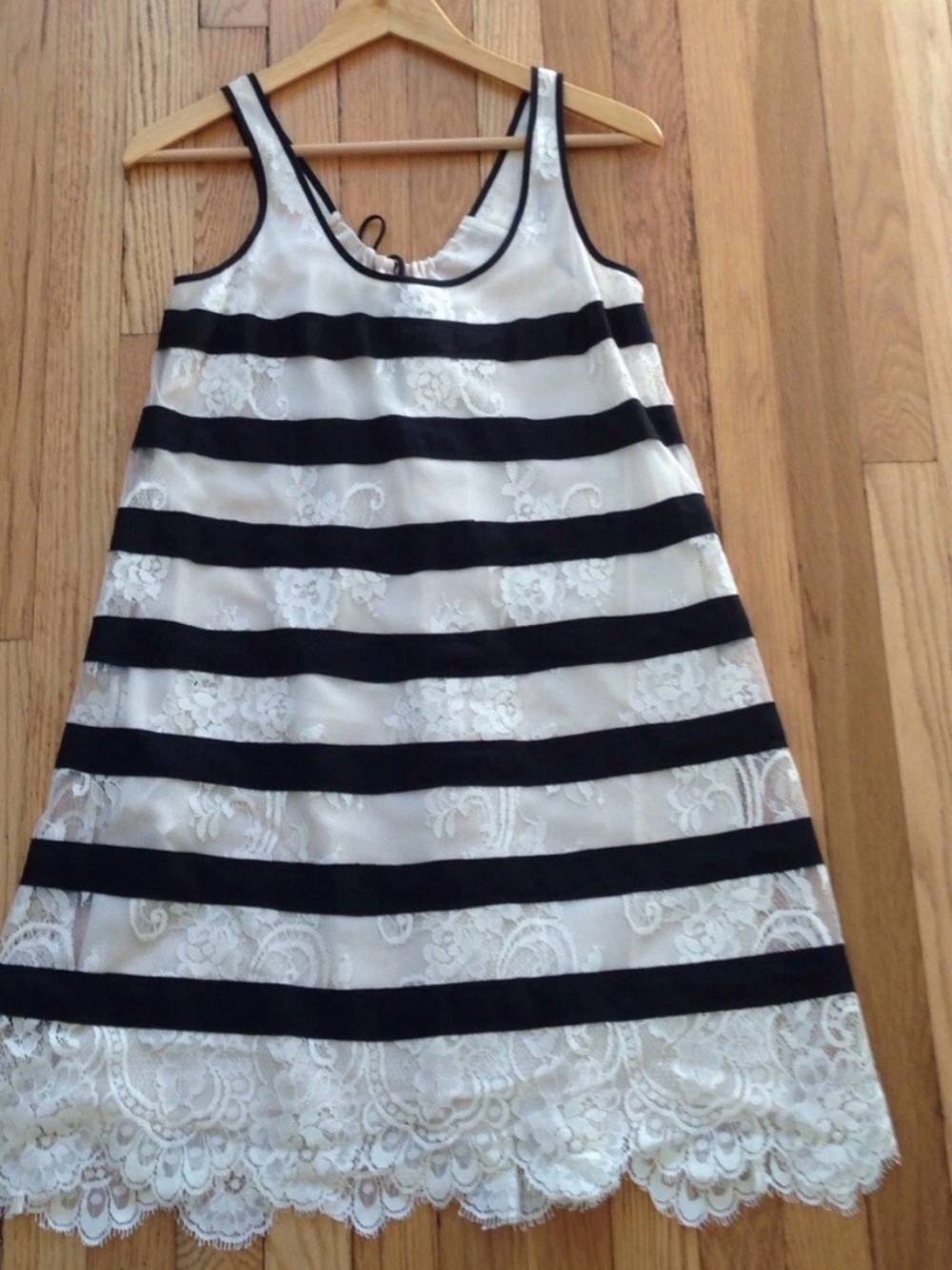 NWT BCBGMaxAzria Augustin Striped Lace Tunic Dress Cream with Black Size S